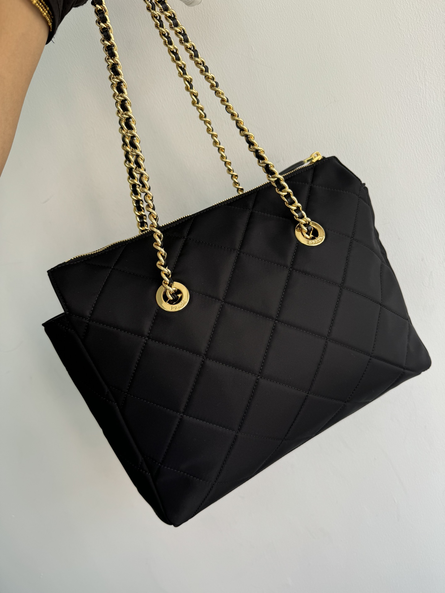 Pre-Owned Prada Enamel Triangle Logo Quilted Leather Handbag - Black with Silver Hardware